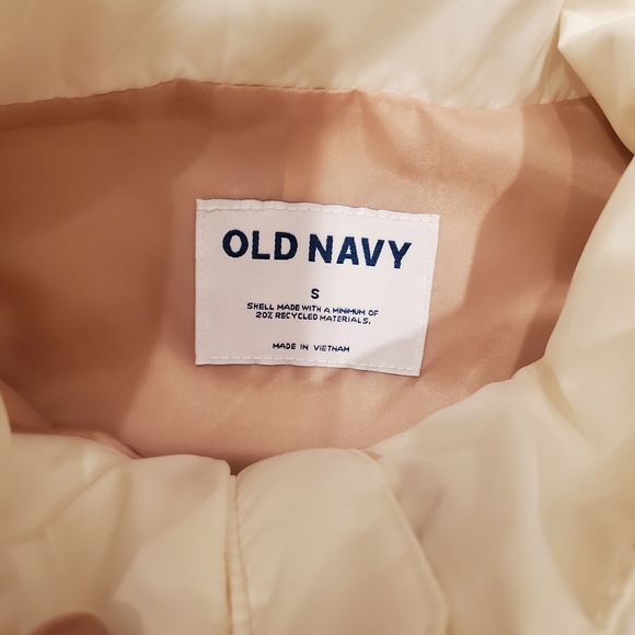 Bundle of Sherpa Vests - Picture 5 of 6